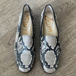 Leon Loafer in Natural Snakeskin